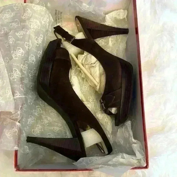 Guess Wgleona Vintage Dark Brown Suede 4” Heels with Back Strap Womens Size 6.5 - Picture 14 of 16